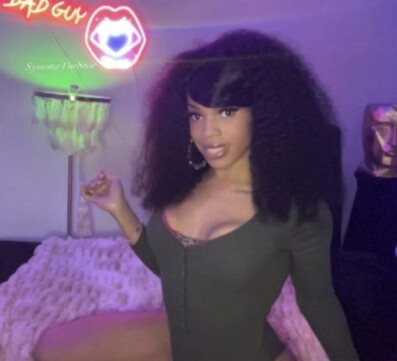 TS Symone✨ YUNG-HUGE and Full of fun 🤩🥳 9"BBC FEMDOM (Top/Bottom TGirl) Available and hosting UPTOWN BX COME PARTY WITH THE STAR 💕